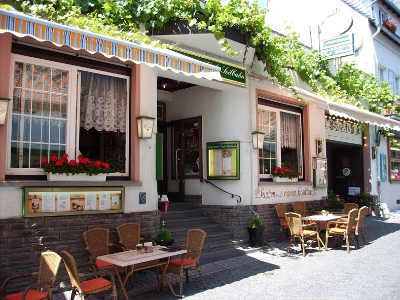 Eingang Cafe Seilbahn in Ruedesheim am Rhein
